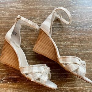 Seychelles Linen Wedge Sandals, Sz 9.5